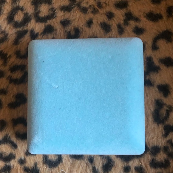 New Danecraft flower earring/necklace set - Picture 2 of 4